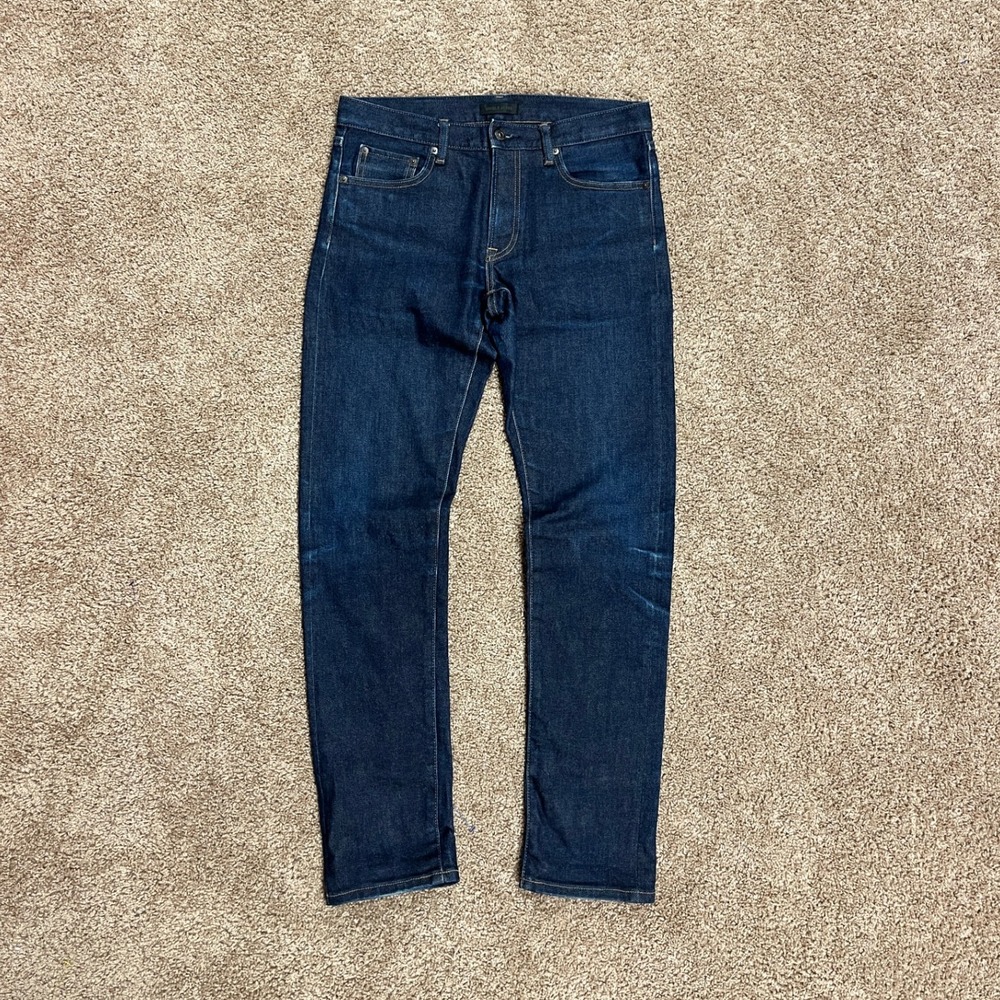 Uniqlo Men Slim Straight Jeans - Dark Indigo Blue